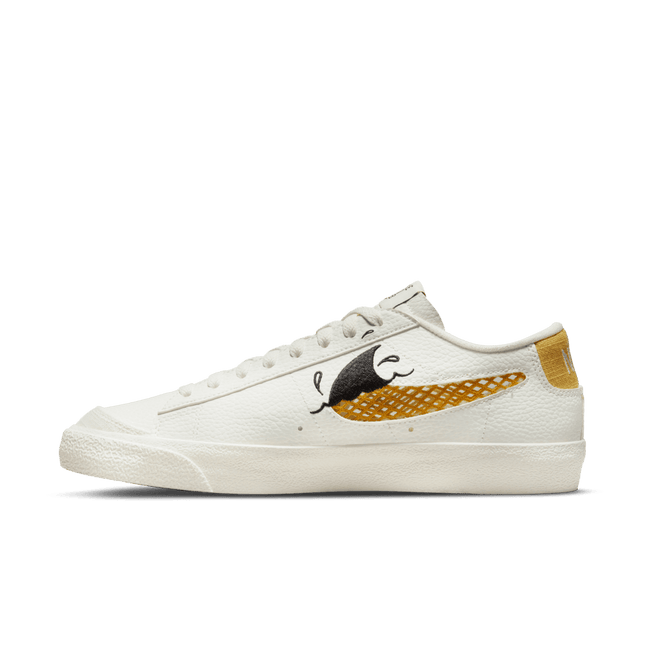 ZAPATILLA NIKE BLAZER LOW 77 SE NN - BONZER